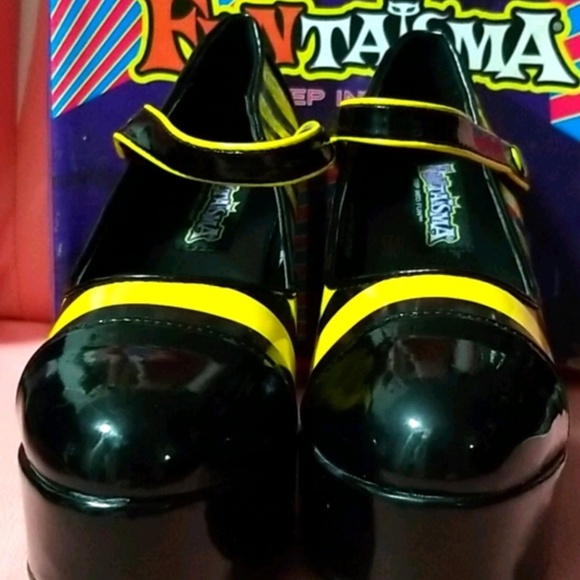 Funtasma Bumblebee Platform Heels - Picture 6 of 6